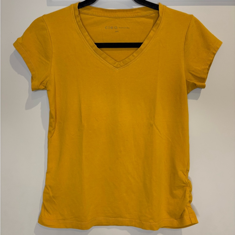 🔥4/$20 Cleo Mustard Short Sleeve V-Neck Tee🔥